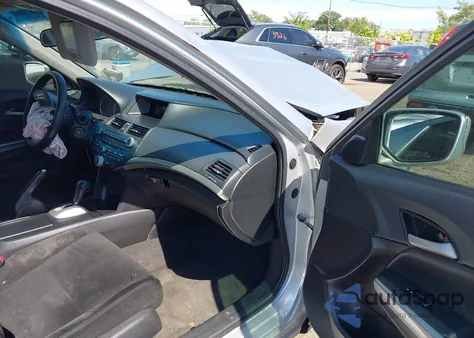 2009 Honda Accord 2.4 Ex z USA, uszkodzony, nr VIN 1HGCP26749A095714